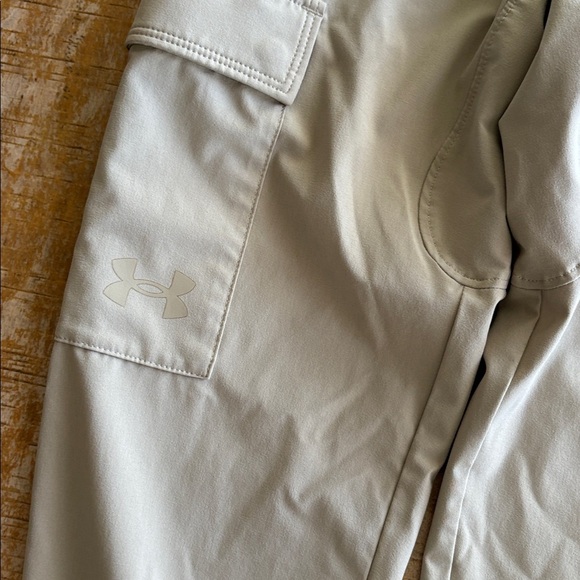 Under Armour Boys Light Tan Athletic Joggers YM - Picture 5 of 6